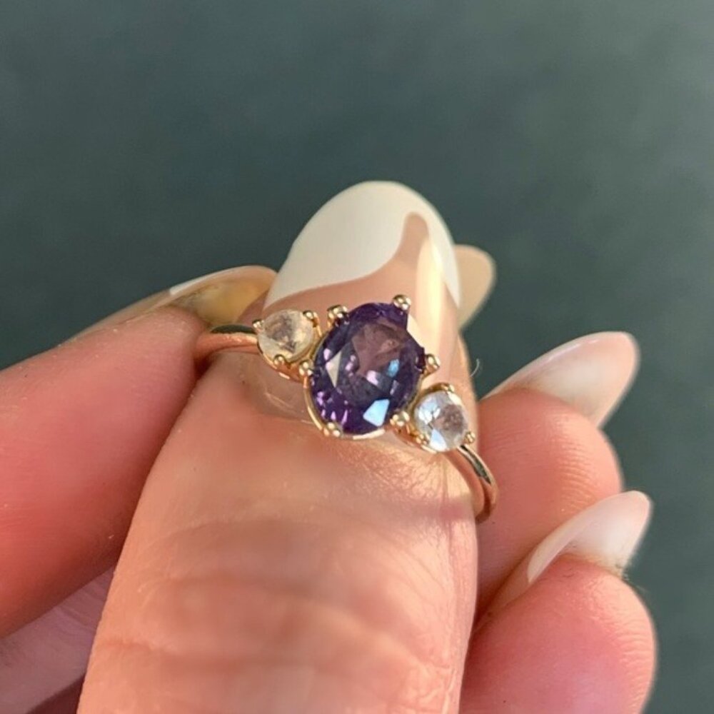 Oore 14k Solid Rose Gold Oval Alexandrite Round Moonstone Ring